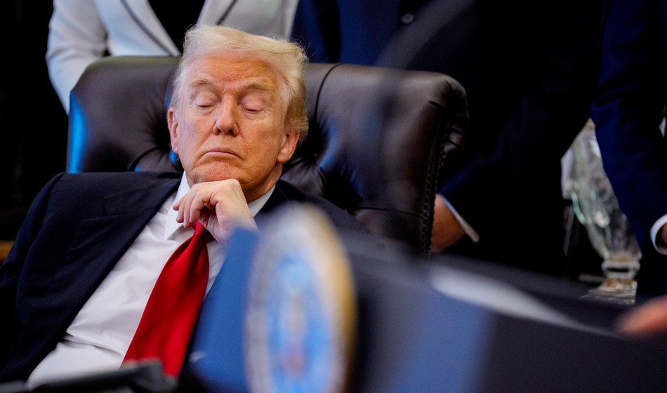 თეთრ სახლში უარყოფენ, რომ პრეზიდენტს ოფიციალურ ღონისძიებაზე ჩაეძინა